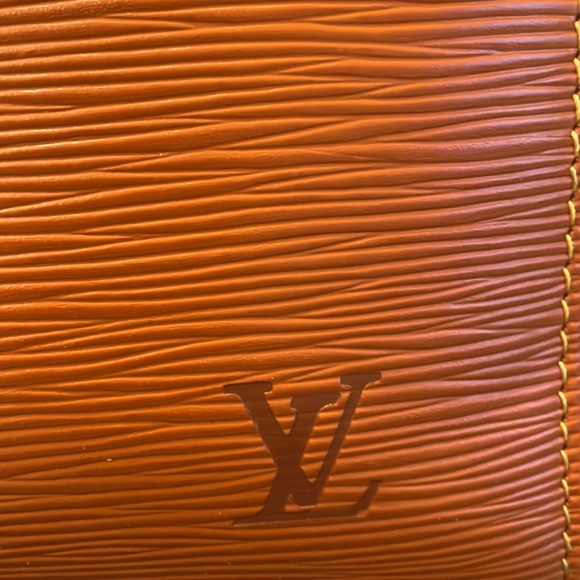 Louis Vuitton Epi Keep All 45 - Picture 5 of 14